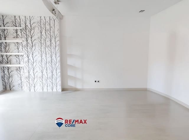 2 sovrum Lägenhet till salu i Badajoz stad med garage - 181 800 € (Ref: 9317853)