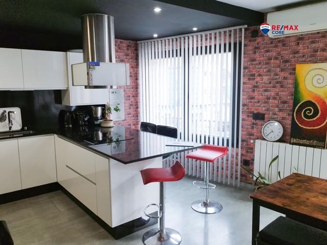 2 sovrum Lägenhet till salu i Badajoz stad med garage - 181 800 € (Ref: 9317853)