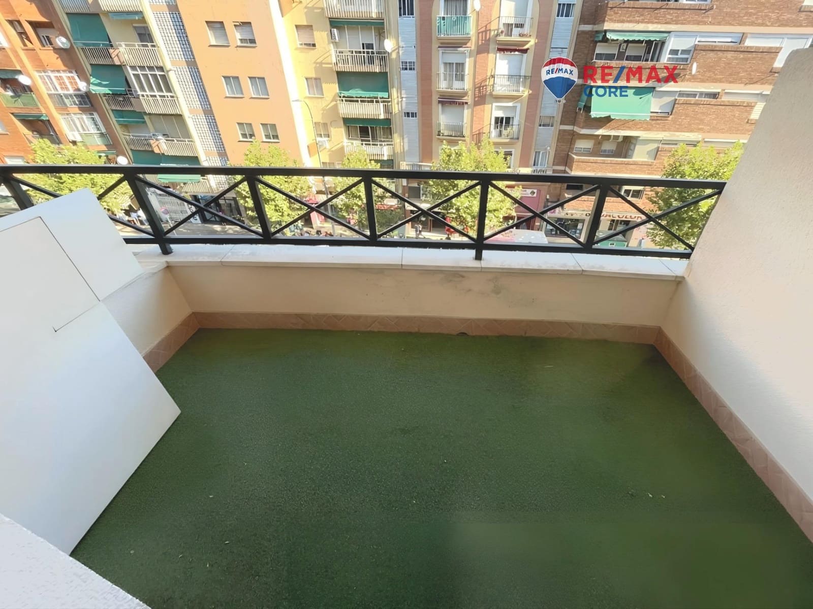 2 soverom Leilighet til salgs i Badajoz by med garasje - € 148 000 (Ref: 9326465)