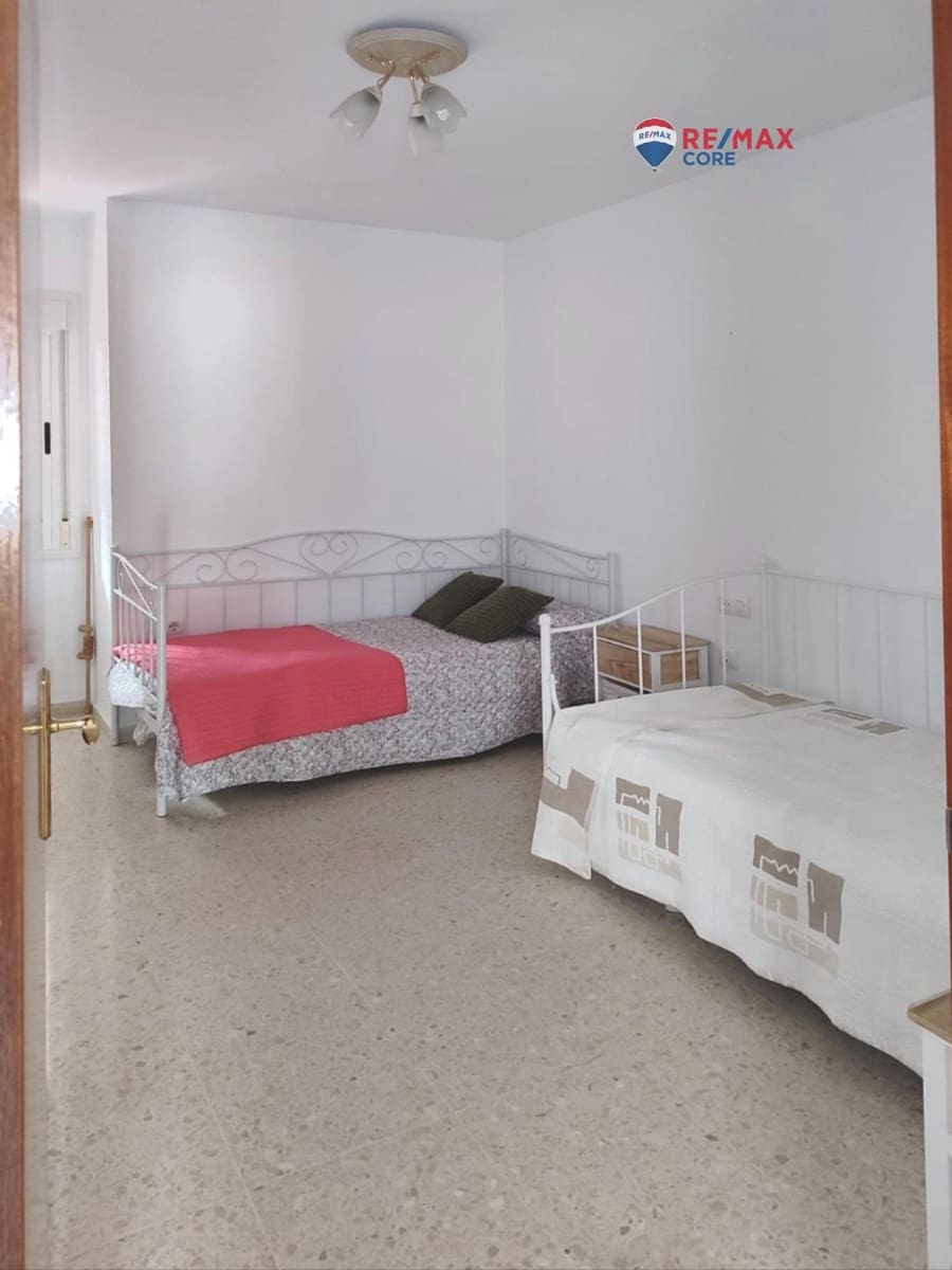 Piso de 3 habitaciones en Montijo en venta con garaje - 99.000 € (Ref: 9326466)