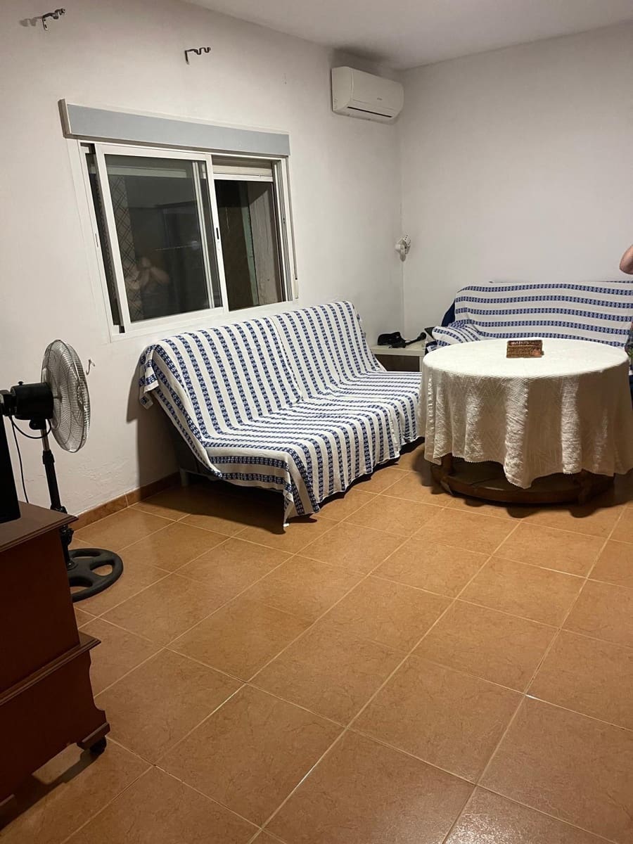 4 soveværelse Finca/Landehus til salg i Merida med garage - € 295.000 (Ref: 9330643)