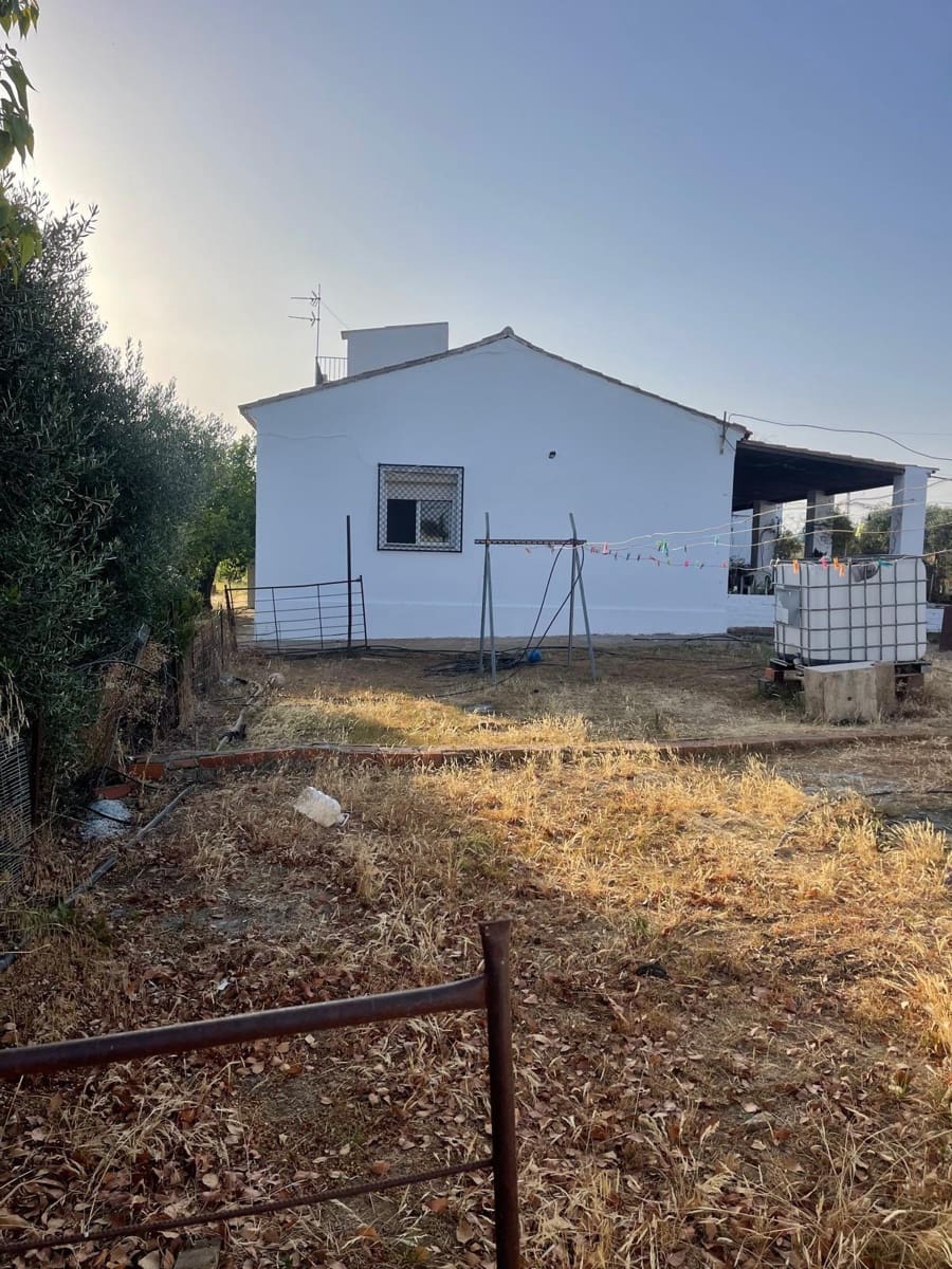 4 soveværelse Finca/Landehus til salg i Merida med garage - € 295.000 (Ref: 9330643)