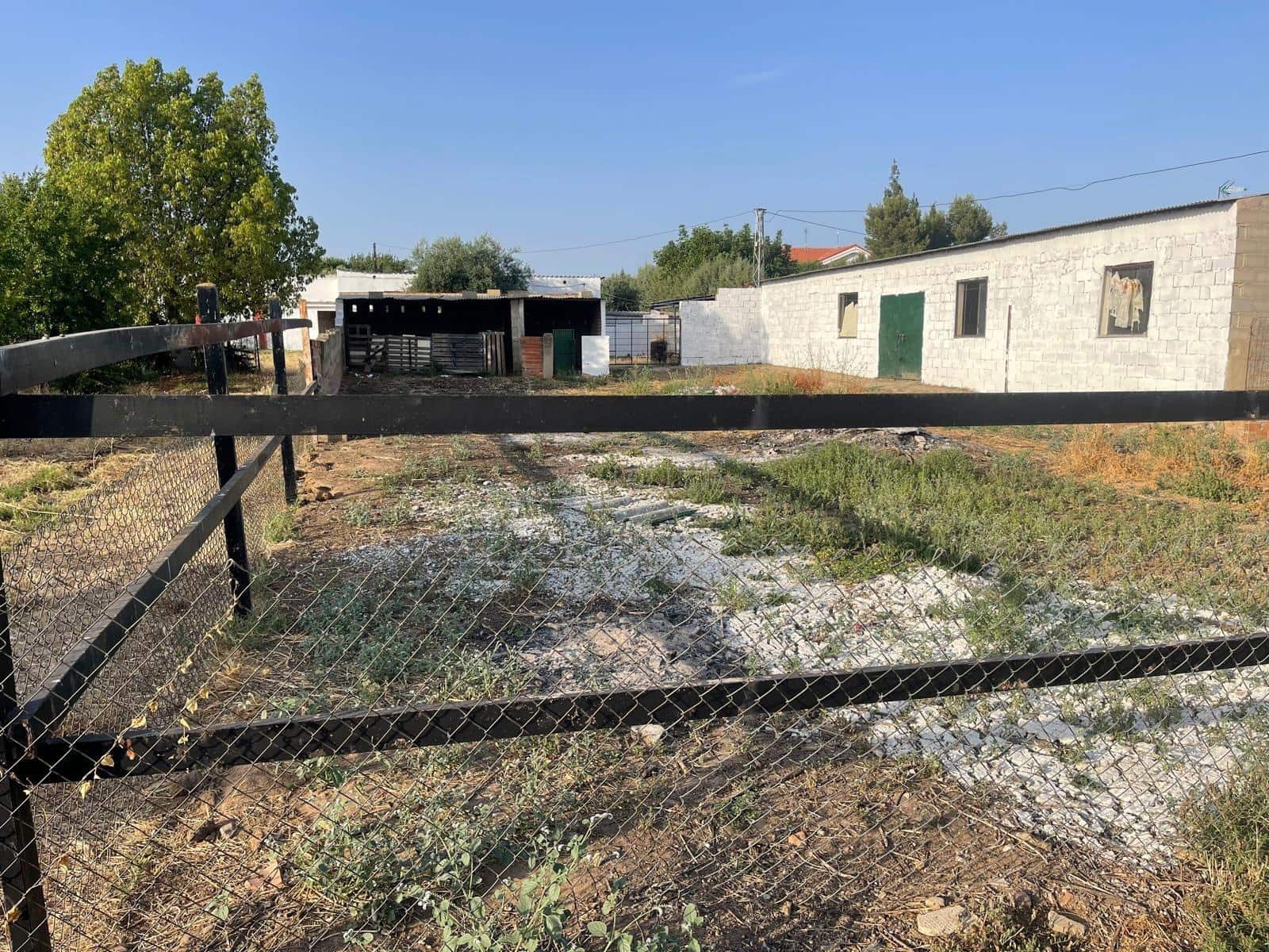 4 soveværelse Finca/Landehus til salg i Merida med garage - € 295.000 (Ref: 9330643)