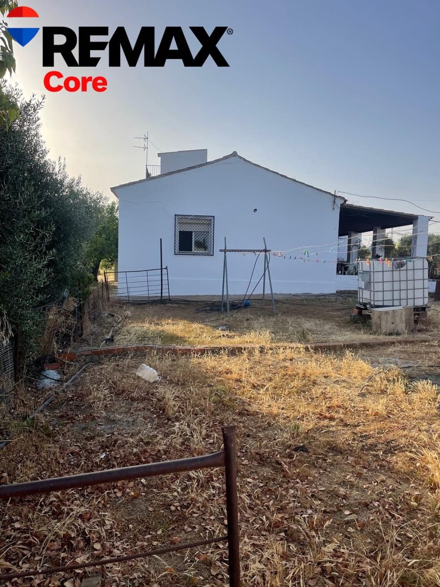 4 chambre Finca/Maison de Campagne à vendre à Merida avec garage - 295 000 € (Ref: 9330643)