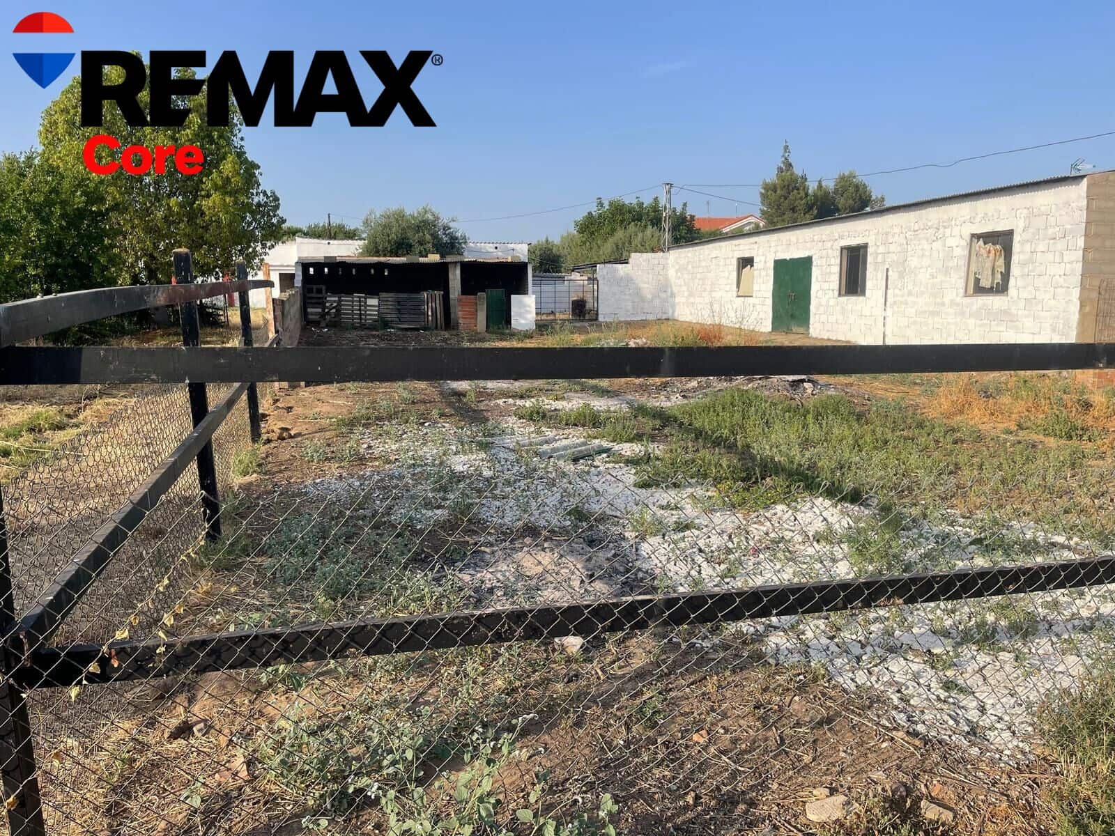 4 chambre Finca/Maison de Campagne à vendre à Merida avec garage - 295 000 € (Ref: 9330643)