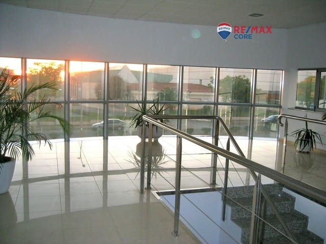 Commercial for rent in Almendralejo - € 400 (Ref: 9334966)