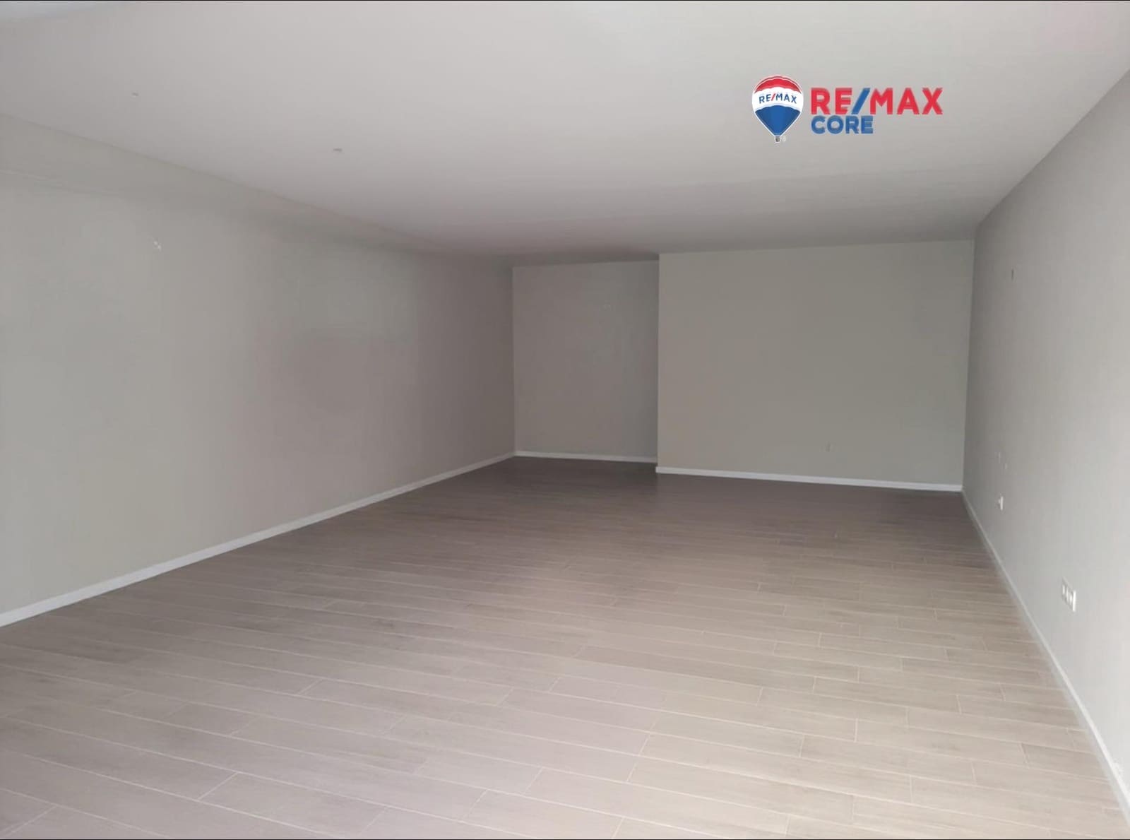 Erhverv til salg i Badajoz by - € 100.000 (Ref: 9338040)