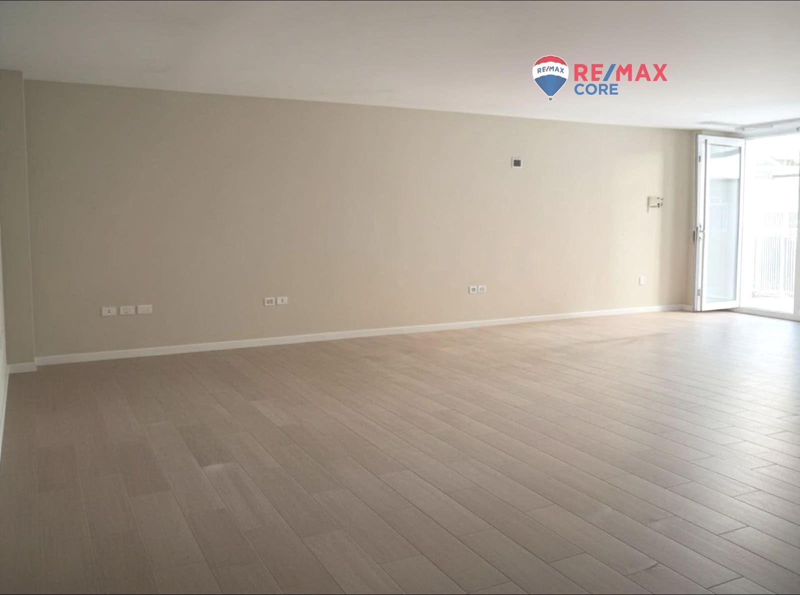 Erhverv til salg i Badajoz by - € 100.000 (Ref: 9338040)