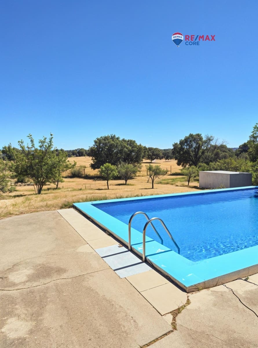 Mark till salu i Badajoz stad - 98 000 € (Ref: 9349555)