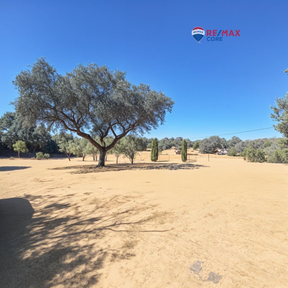 Mark till salu i Badajoz stad - 98 000 € (Ref: 9349555)