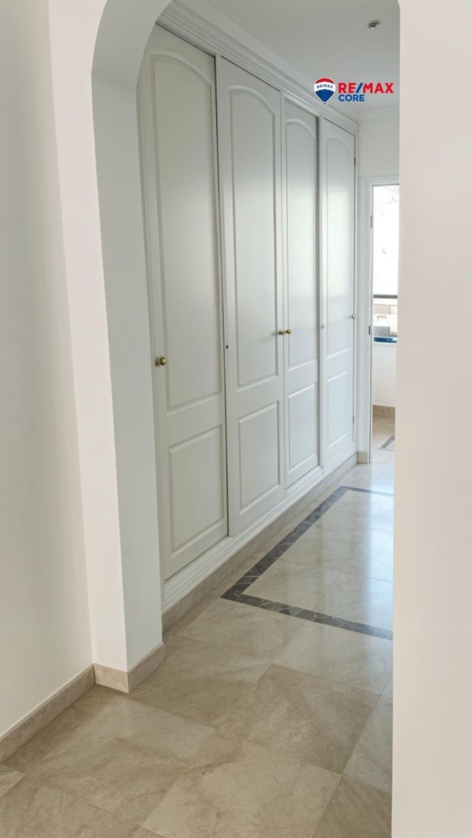 2 bedroom Flat for sale in Nueva Andalucia with pool garage - € 435,000 (Ref: 9362639)