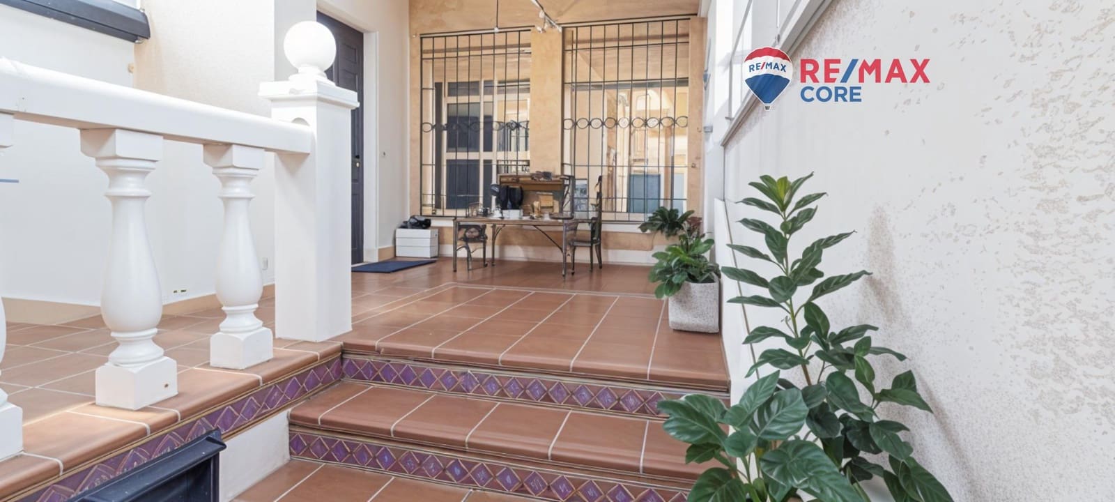 4 quarto Moradia em Banda para venda em Badajoz cidade com garagem - 348 000 € (Ref: 9374047)