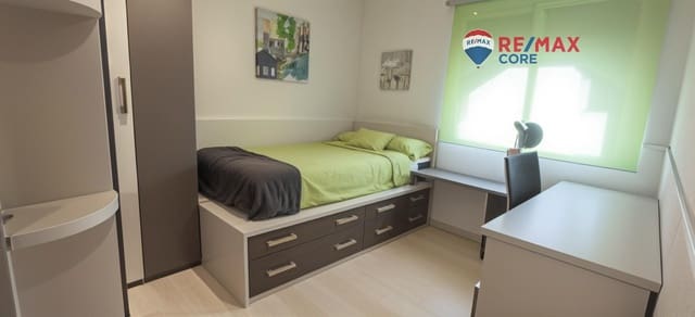 4 makuuhuone Rivitalo myytävänä paikassa Ciudad Jardín, Badajoz kaupunki mukana 
autotalli - 348 000 € (Ref: 9374047)