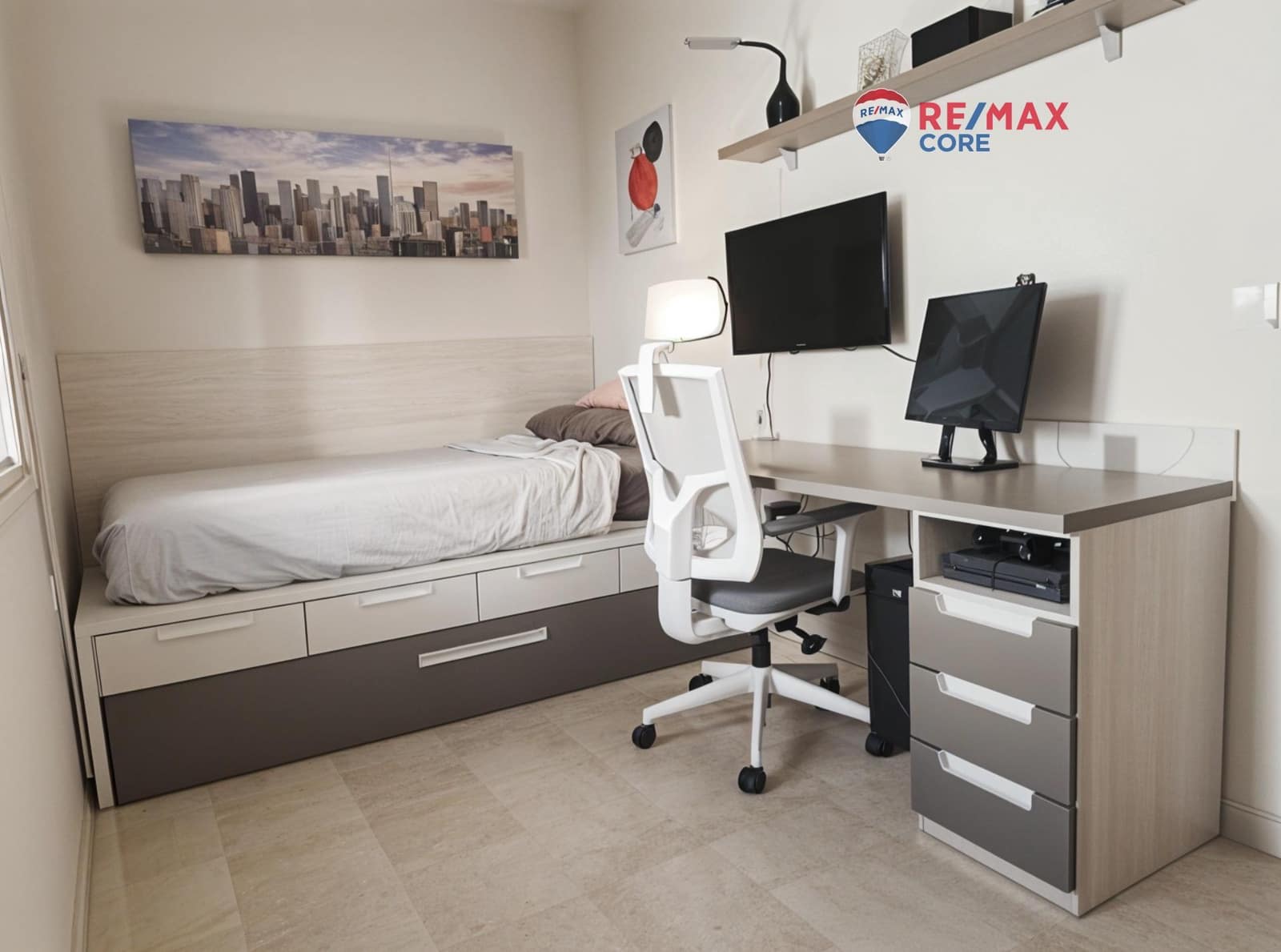 4 quarto Moradia em Banda para venda em Badajoz cidade com garagem - 348 000 € (Ref: 9374047)