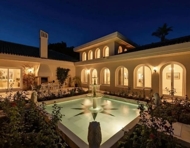 10 sypialnia Willa na sprzedaż w Río Real, Marbella z basenem garażem - 10 000 000 € (Ref: 9375339)