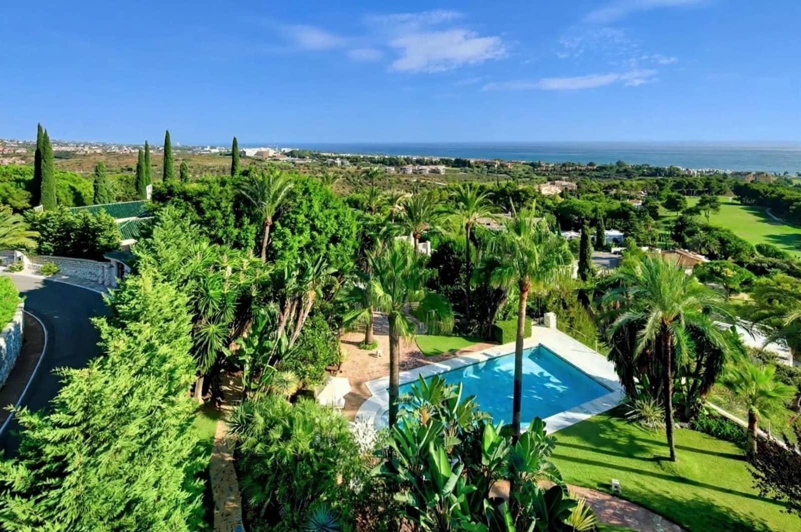 10 quarto Moradia para venda em Rio Real com piscina garagem - 10 000 000 € (Ref: 9375339)