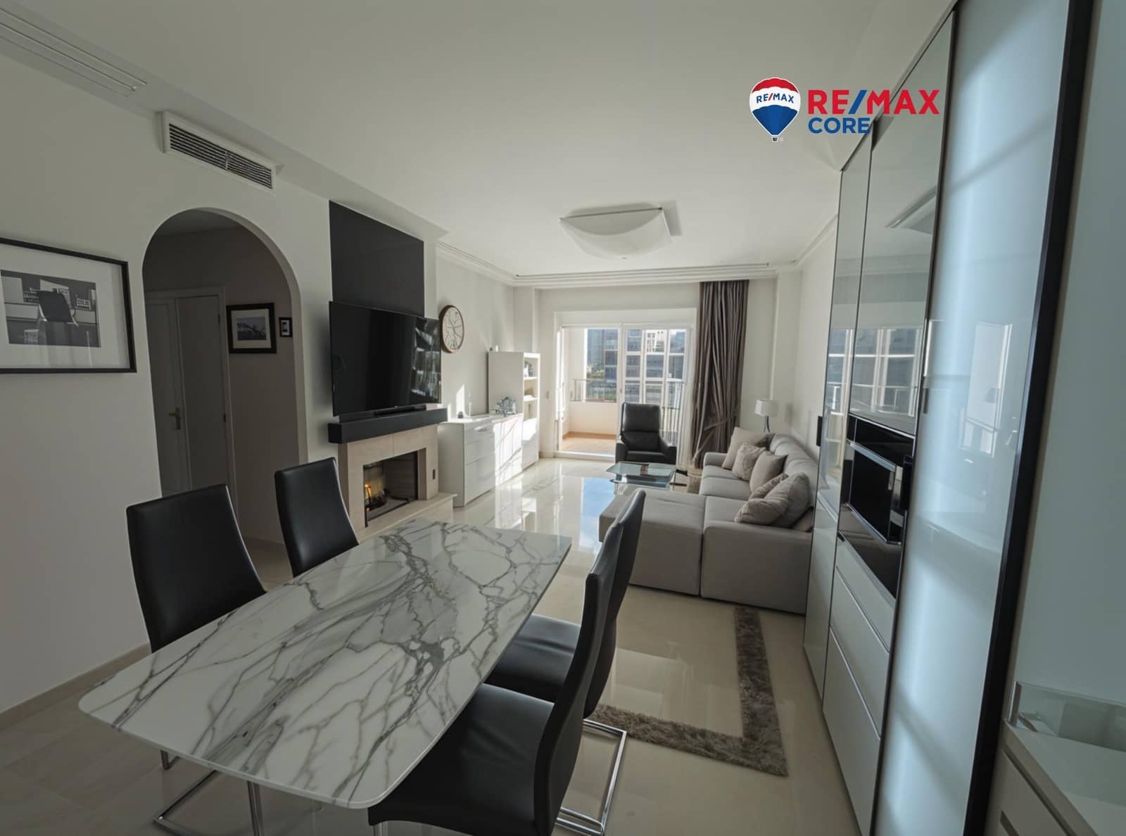 Piso de 3 habitaciones en Nueva Andalucia en venta con piscina - 469.000 € (Ref: 9393297)