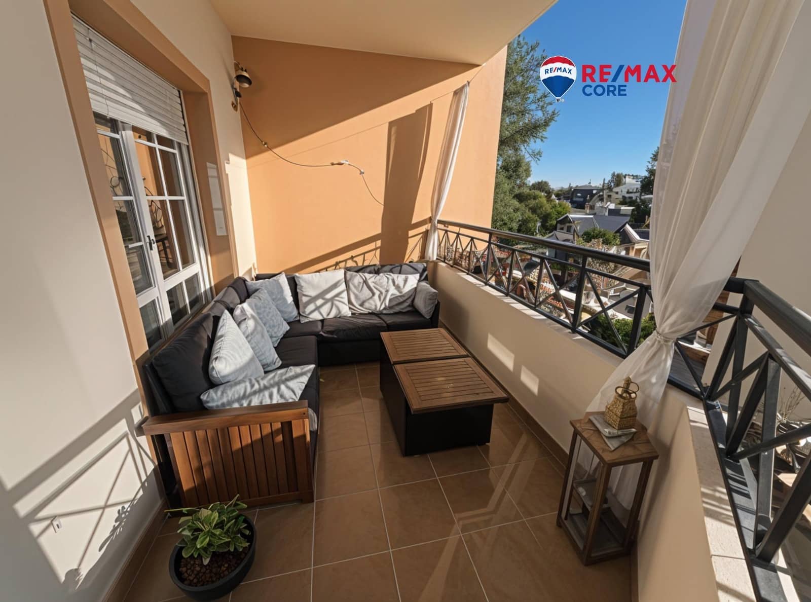 Piso de 3 habitaciones en Nueva Andalucia en venta con piscina - 469.000 € (Ref: 9393297)