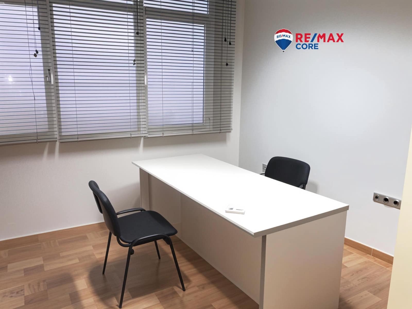 4 bedroom Flat for sale in El Puerto de Santa Maria - € 250,000 (Ref: 9393930)