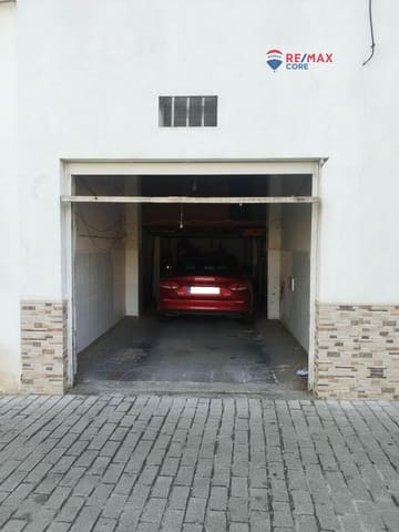 Garage till salu i Badajoz stad - 63 500 € (Ref: 9401048)