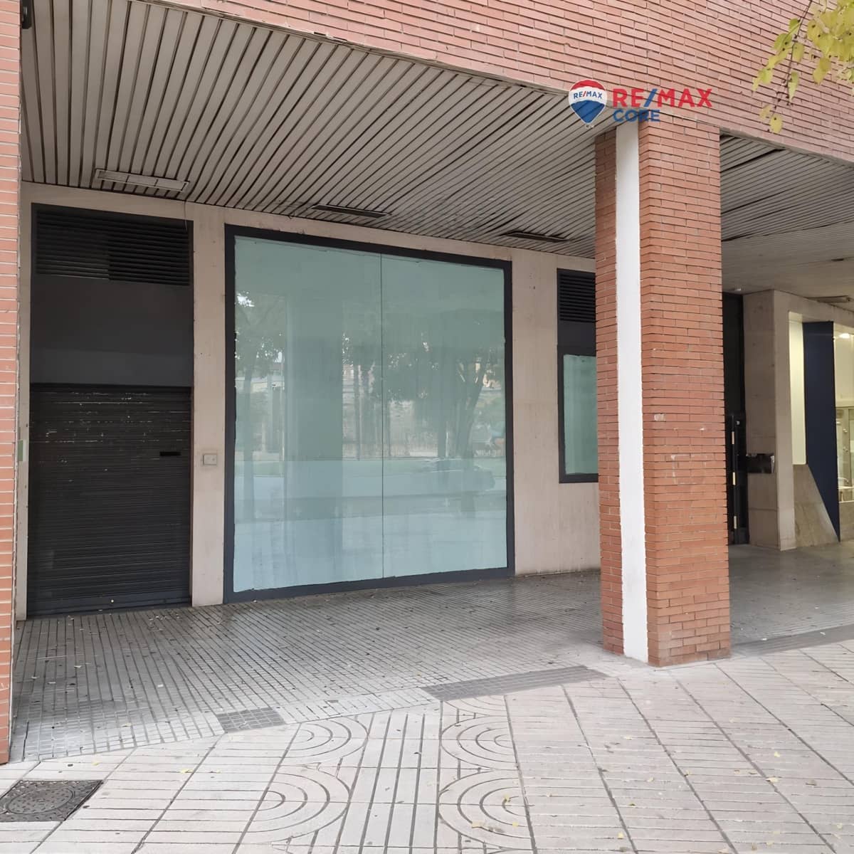 Kommersiell till salu i Badajoz stad - 410 000 € (Ref: 9403391)