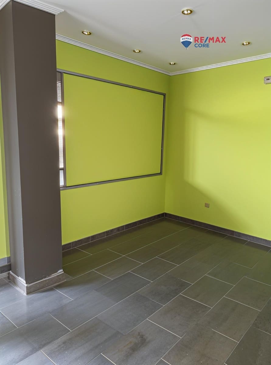 Comercial para venda em Caceres cidade - 25 000 € (Ref: 9419762)