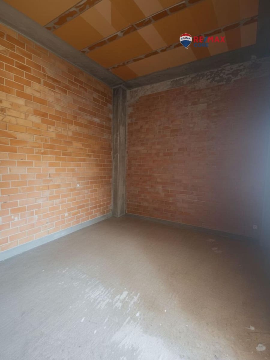 Commercial for sale in Caceres city - € 15,000 (Ref: 9419763)