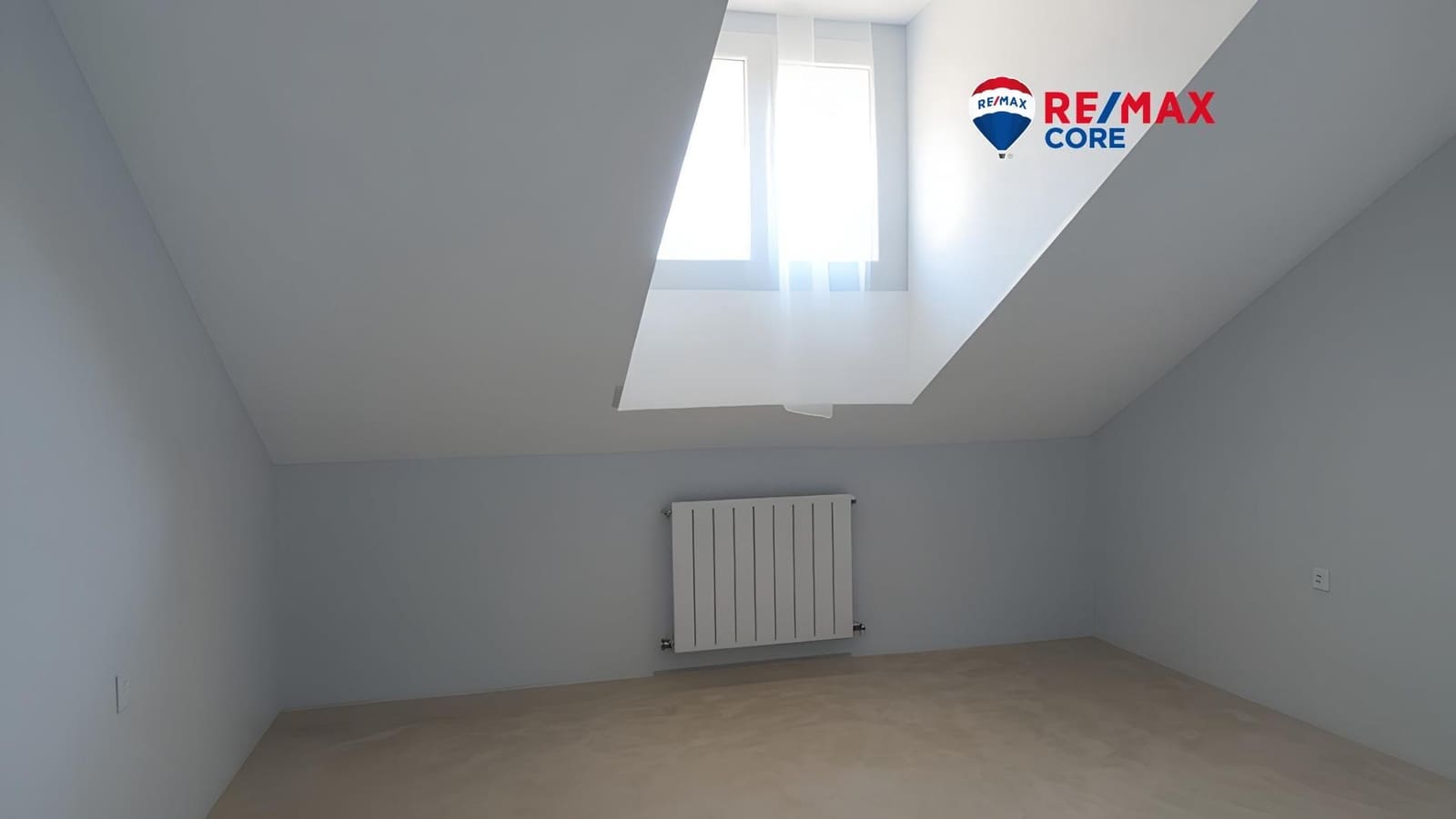 2 bedroom Flat for sale in Navalmoral de la Mata - € 90,000 (Ref: 9431073)