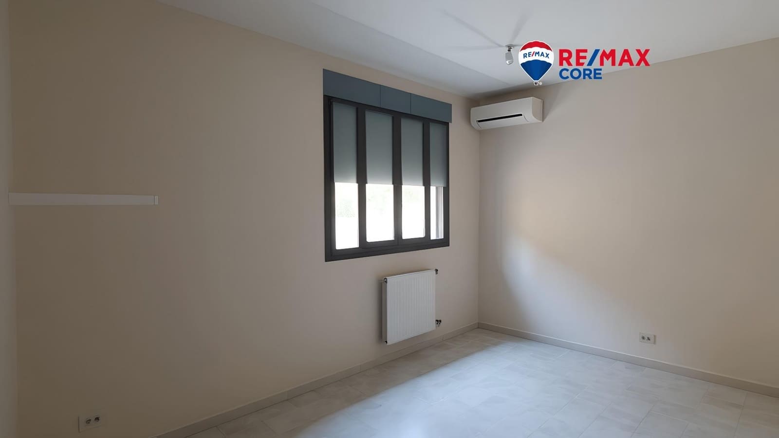 2 bedroom Flat for sale in Navalmoral de la Mata - € 90,000 (Ref: 9431073)