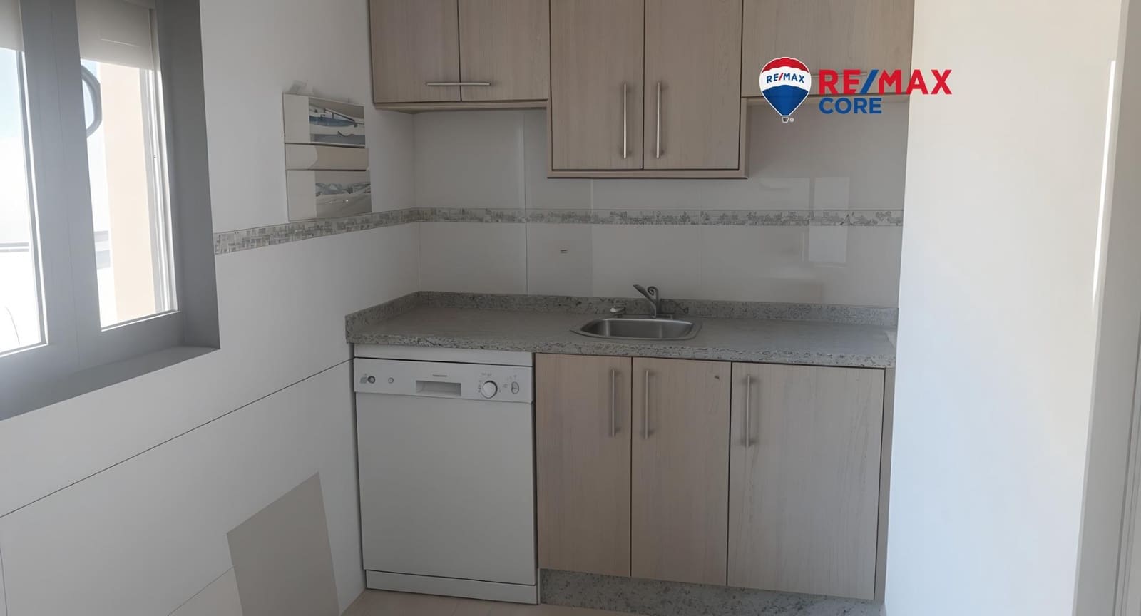 2 bedroom Flat for sale in Navalmoral de la Mata - € 90,000 (Ref: 9431073)