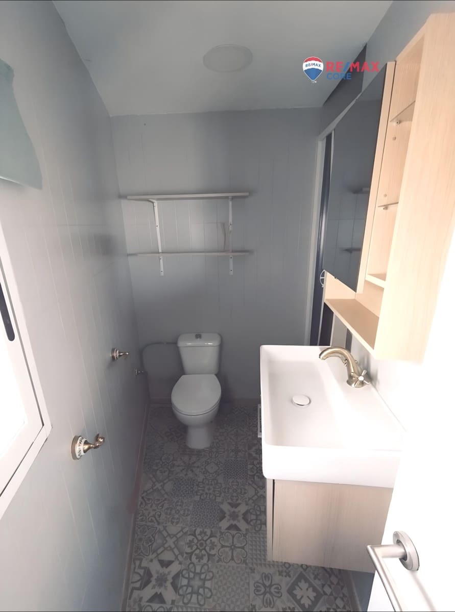 2 makuuhuone Omakotitalo myytävänä paikassa Caceres kaupunki - 95 000 € (Ref: 9431075)