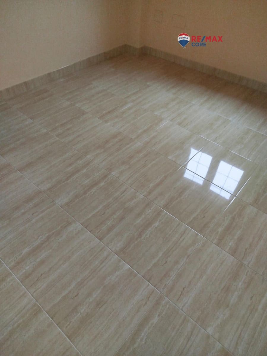 6 makuuhuone Omakotitalo myytävänä paikassa Guarena - 175 000 € (Ref: 9436257)