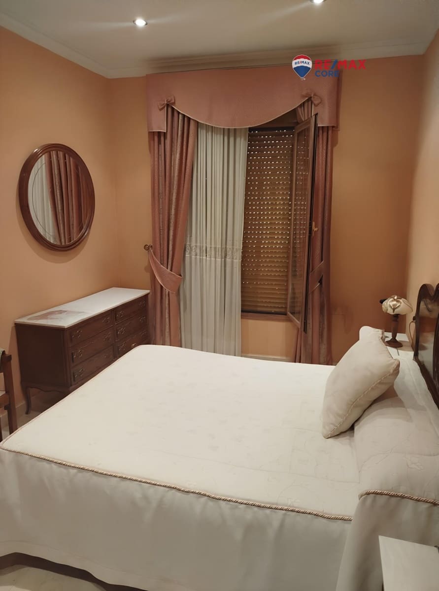 6 makuuhuone Omakotitalo myytävänä paikassa Guarena - 175 000 € (Ref: 9436257)