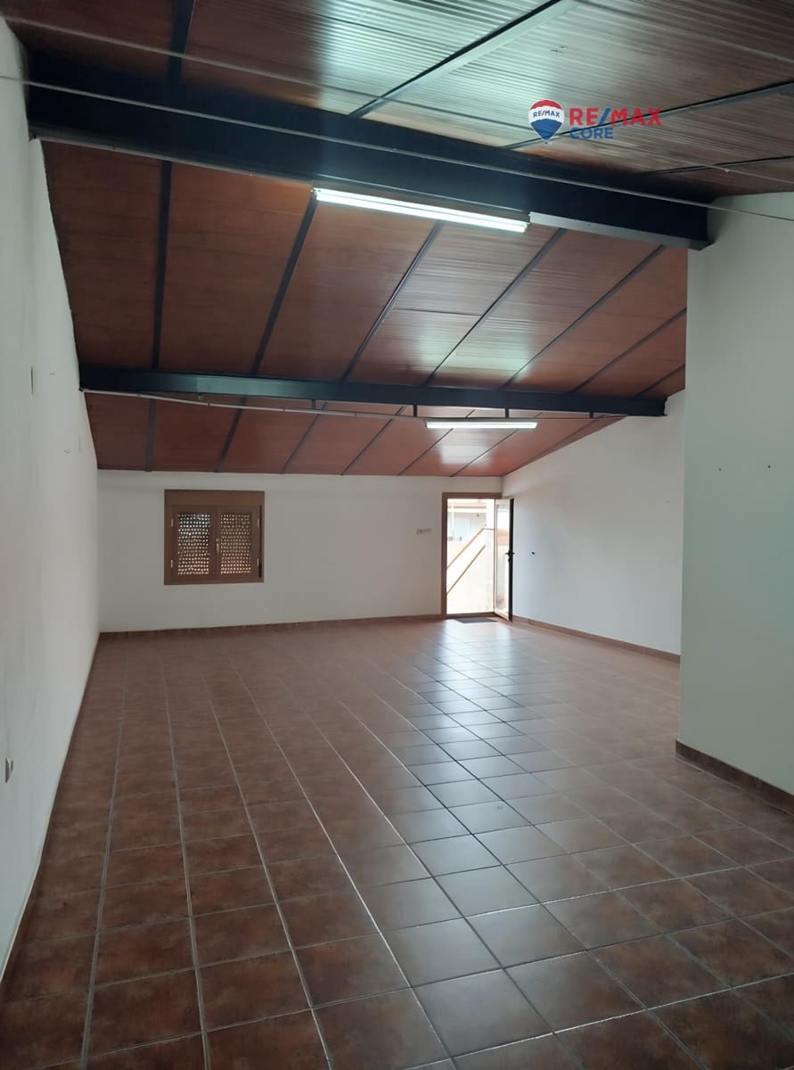 6 makuuhuone Omakotitalo myytävänä paikassa Guarena - 175 000 € (Ref: 9436257)