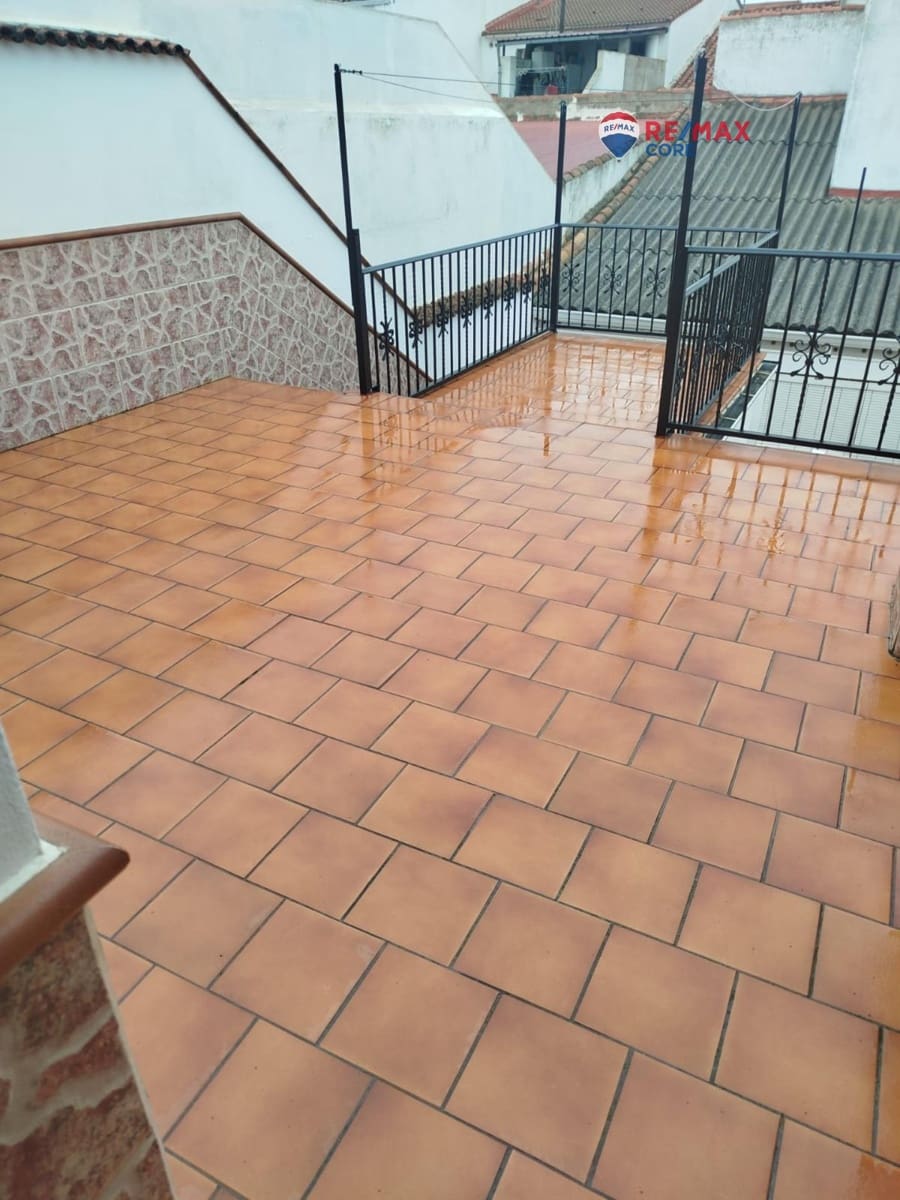 6 makuuhuone Omakotitalo myytävänä paikassa Guarena - 175 000 € (Ref: 9436257)