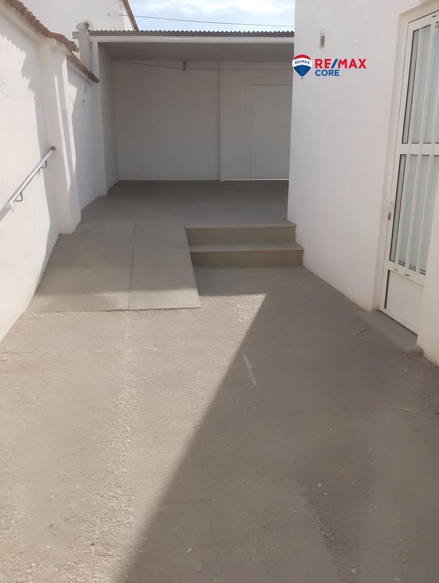 3 slaapkamer Appartement te koop in Lobon met garage - € 89.000 (Ref: 9437818)