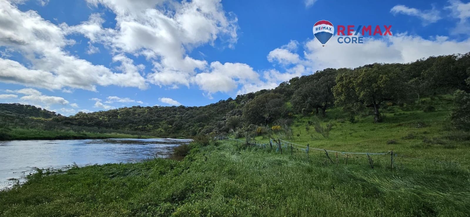 Teren niezagospodarowany na sprzedaż w Siruela - 125 000 € (Ref: 9437819)