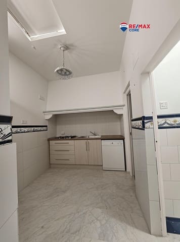 5 soveværelse Lejlighed til salg i Cáceres by - € 90.000 (Ref: 9441900)