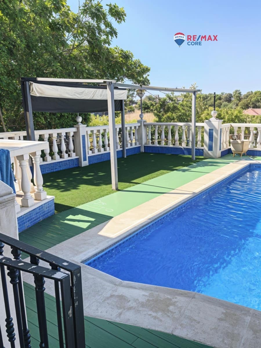 5 sovrum Villa till salu i Almendralejo med pool garage - 283 500 € (Ref: 9449187)