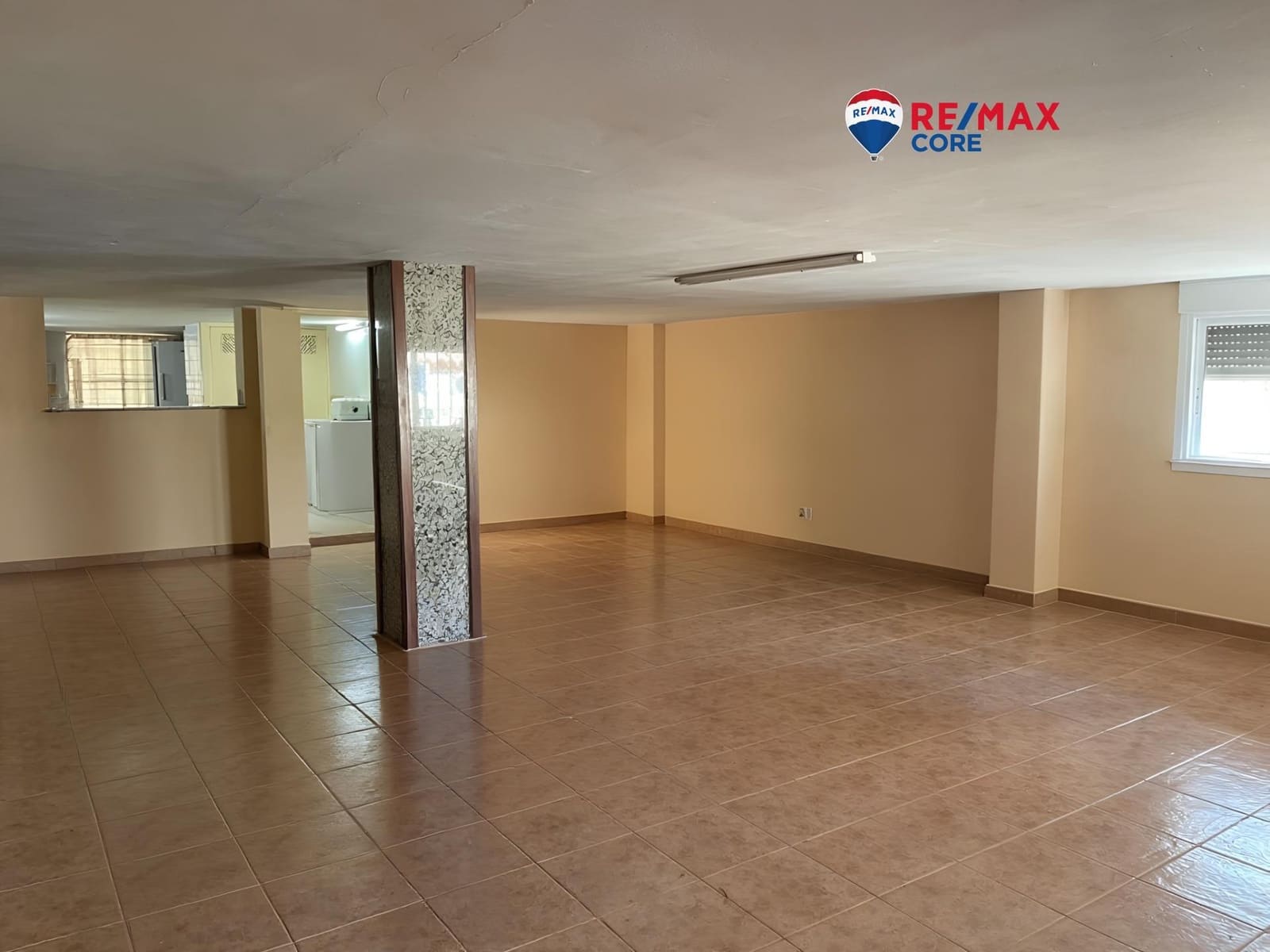 5 quarto Moradia para venda em Almendralejo com piscina garagem - 283 500 € (Ref: 9449187)