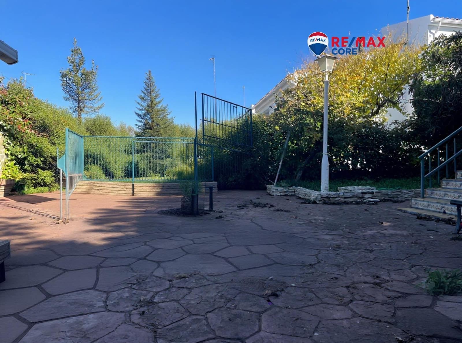 5 quarto Moradia para venda em Almendralejo com piscina garagem - 283 500 € (Ref: 9449187)