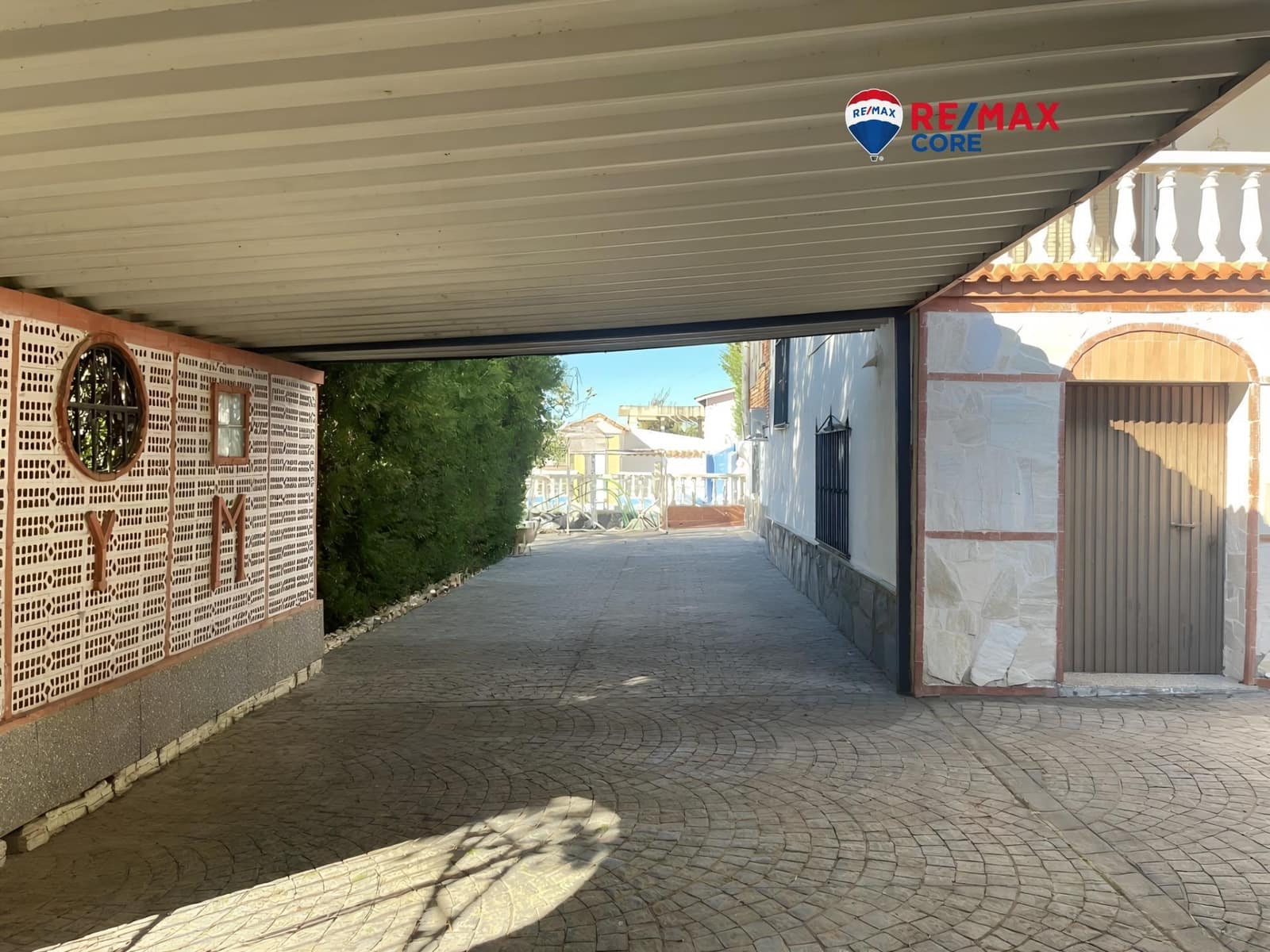 5 quarto Moradia para venda em Almendralejo com piscina garagem - 283 500 € (Ref: 9449187)