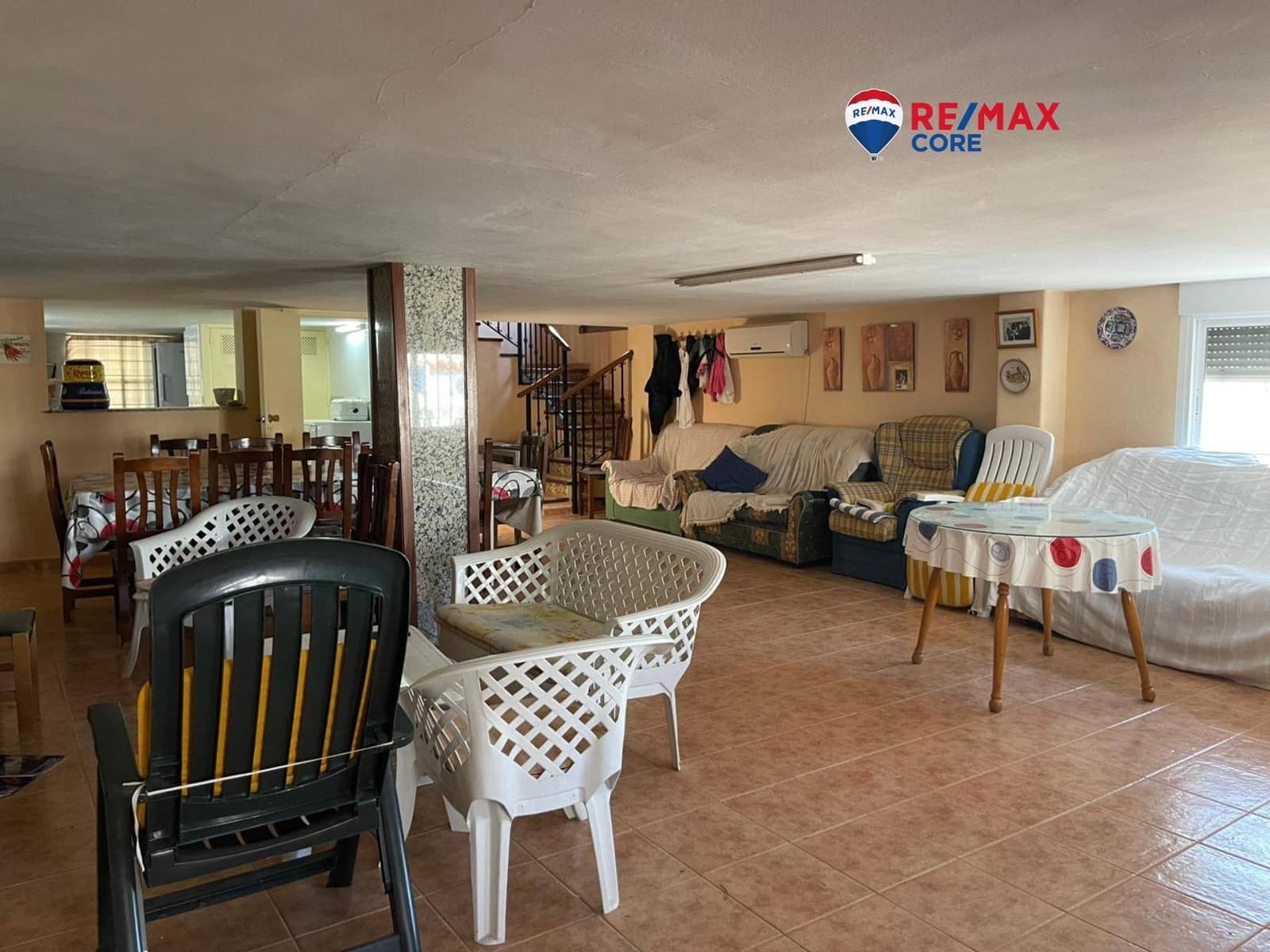 5 quarto Moradia para venda em Almendralejo com piscina garagem - 283 500 € (Ref: 9449187)
