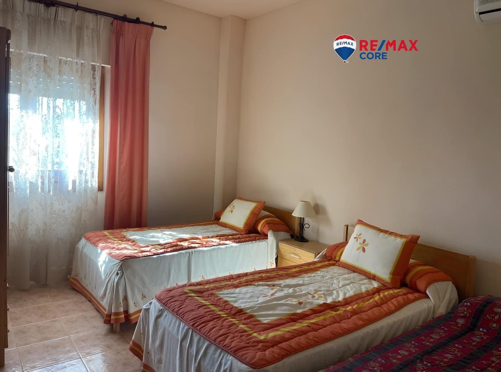 5 quarto Moradia para venda em Almendralejo com piscina garagem - 283 500 € (Ref: 9449187)