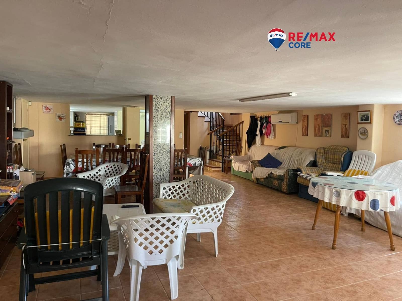 Chalet de 5 habitaciones en Almendralejo en venta con piscina garaje - 283.500 € (Ref: 9449187)