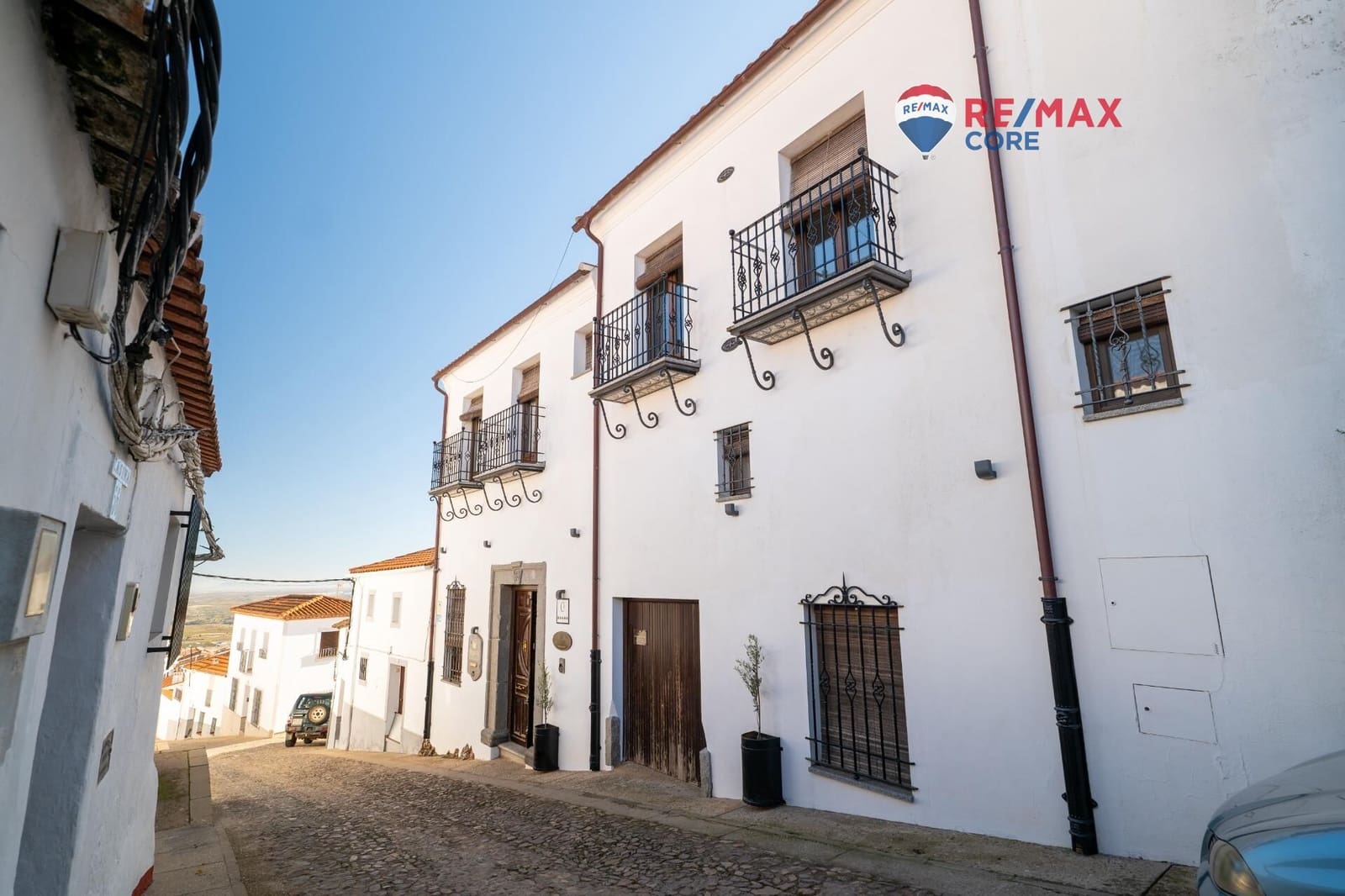 6 soverom Villa til salgs i Feria med svømmebasseng garasje - € 453 200 (Ref: 9450884)