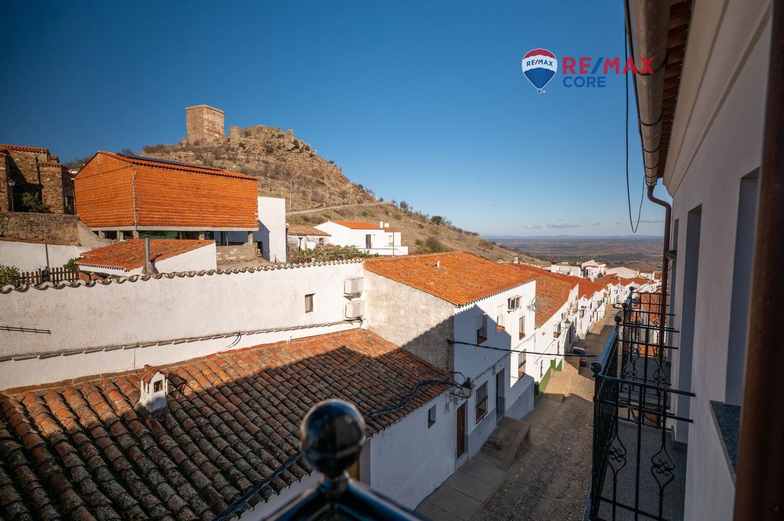 6 soverom Villa til salgs i Feria med svømmebasseng garasje - € 453 200 (Ref: 9450884)