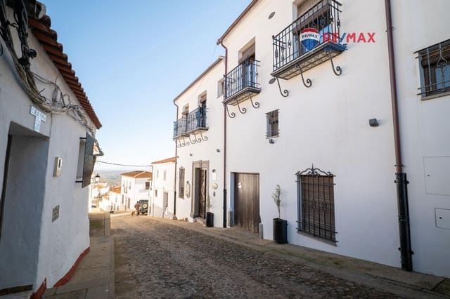 6 soverom Villa til salgs i Feria med svømmebasseng garasje - € 453 200 (Ref: 9450884)