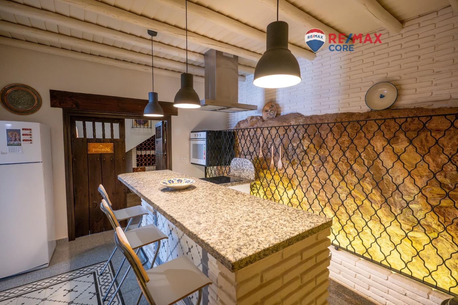 6 soverom Villa til salgs i Feria med svømmebasseng garasje - € 453 200 (Ref: 9450884)