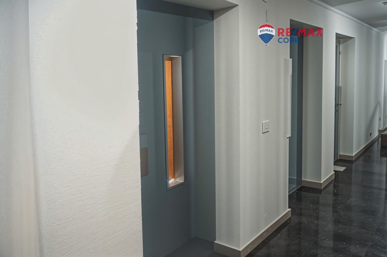 Toimisto myytävänä paikassa Badajoz kaupunki - 43 500 € (Ref: 9452128)